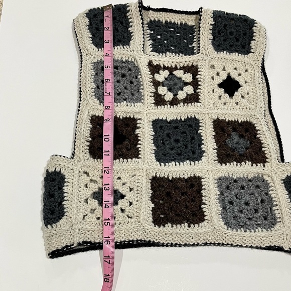 Granny Square Pullover Sleeveless Top Sweater Vest - Picture 10 of 10